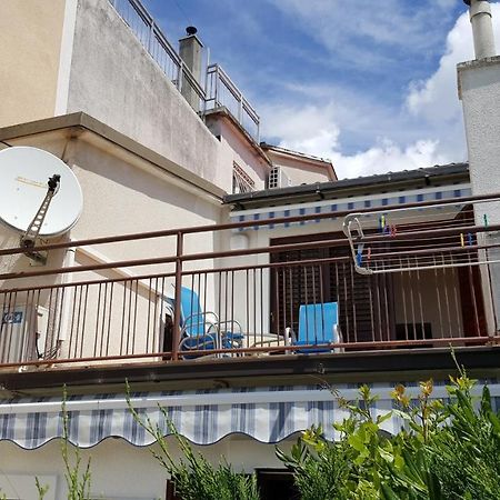 Apartments By The Sea Selce, Crikvenica - 15063 Exterior foto