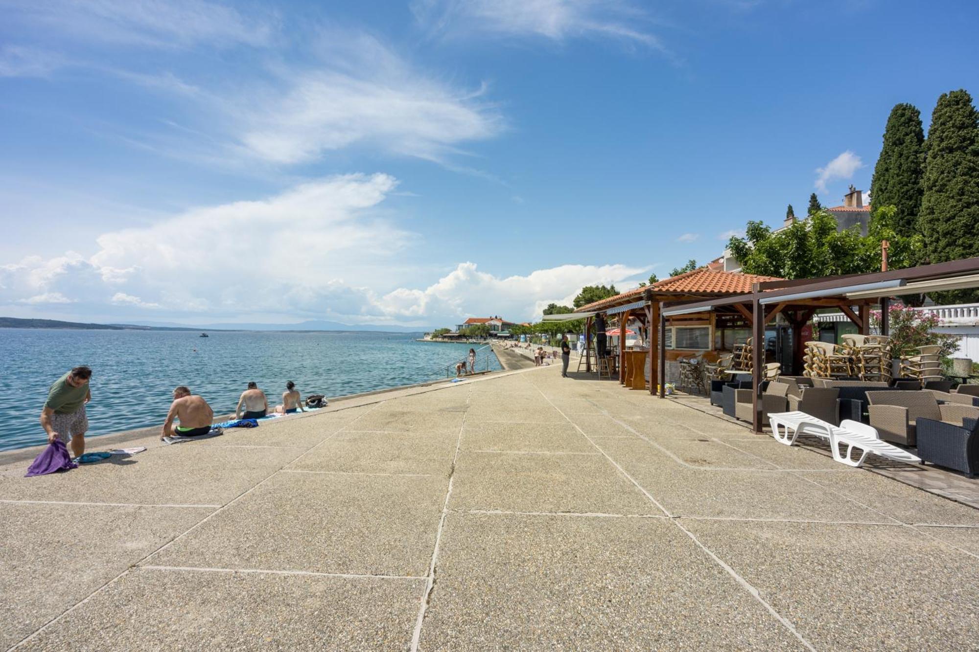 Apartments By The Sea Selce, Crikvenica - 15063 Exterior foto